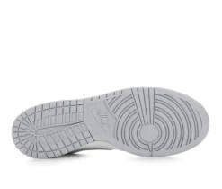 Nike Fashion & Lifestyle|Basketball & Court><noscript><img width=