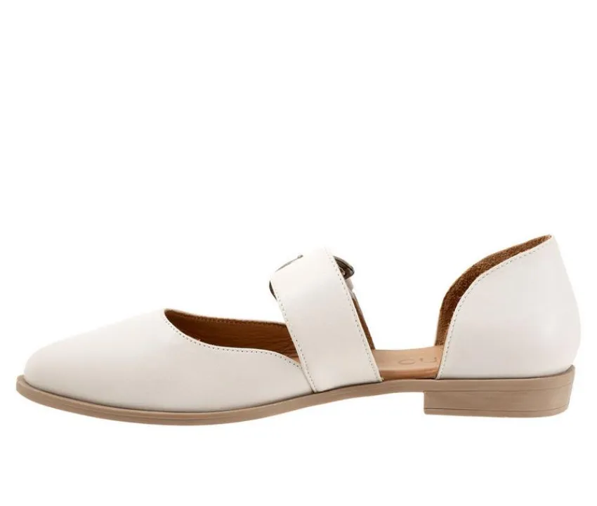 Bueno Flats>Women's Brittany Flats
