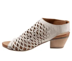 Bueno Sandals|Pumps & Heels><noscript><img width=