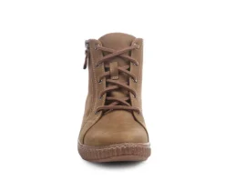 Clarks Boots & Booties><noscript><img width=