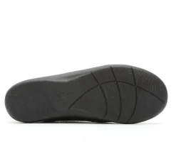 Clarks Boat Shoes & Slip-Ons><noscript><img width=