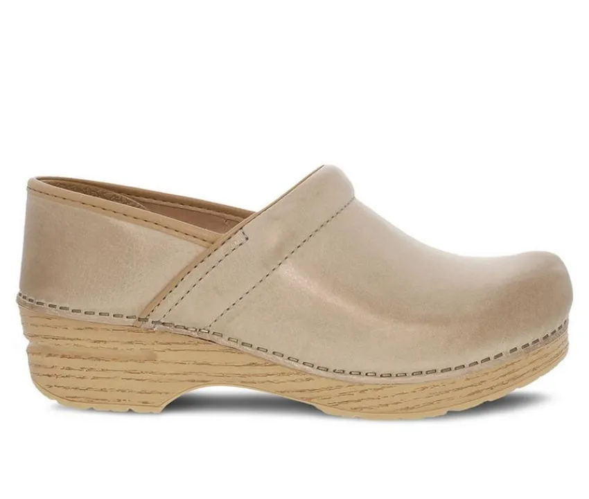 Women's Professional Clogs|Dansko Outlet