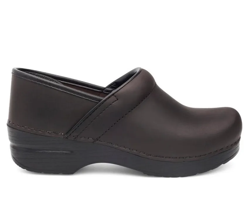 Dansko Clogs & Mules>Women's Professional Clogs