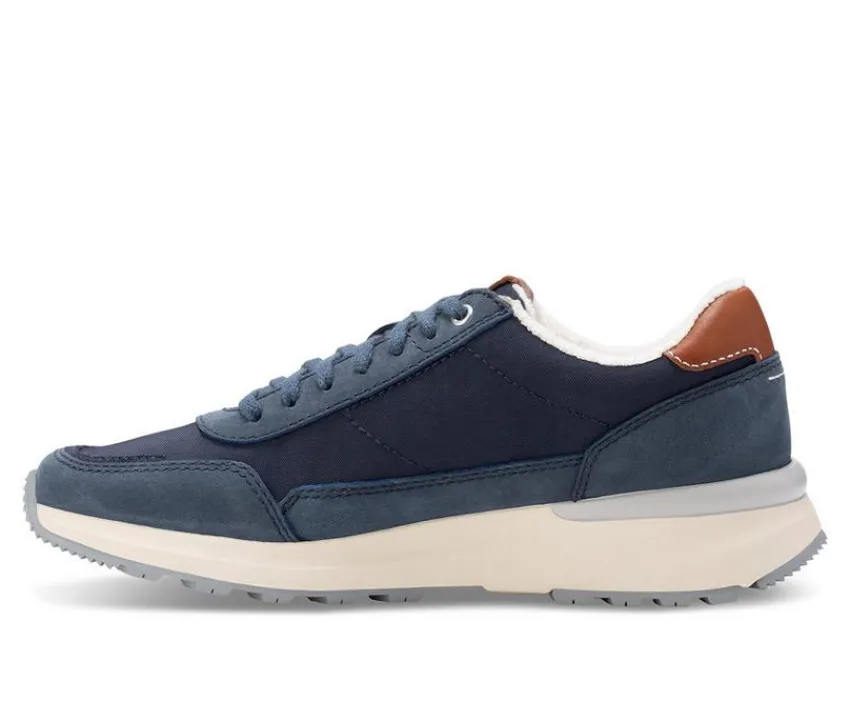 Eastland Platform>Women's Leap Jogger Sneakers