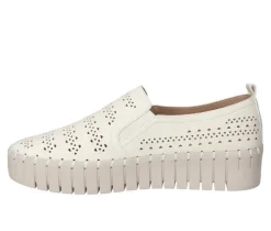 Women's Peppy Sneakers|Easy Street