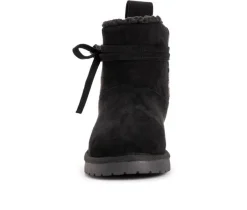 Essentials by MUK LUKS Cozy><noscript><img width=