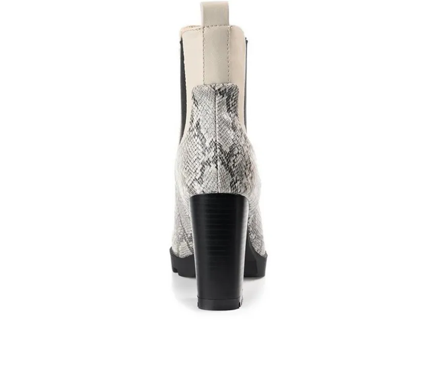 Women's Islana Chelsea Booties|Journee Collection Hot