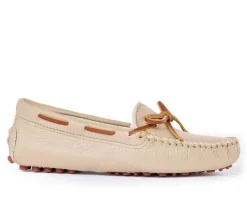 Minnetonka Boat Shoes & Slip-Ons>Women's Classic Driver Casual Shoes