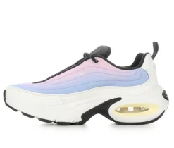 Nike Fashion & Lifestyle|Athletics & Sneakers><noscript><img width=