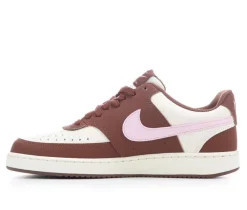 Nike Fashion & Lifestyle|Athletics & Sneakers><noscript><img width=