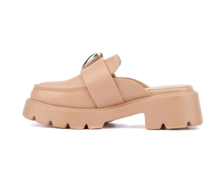 Women's Heart Lugged Clogs|Olivia Miller