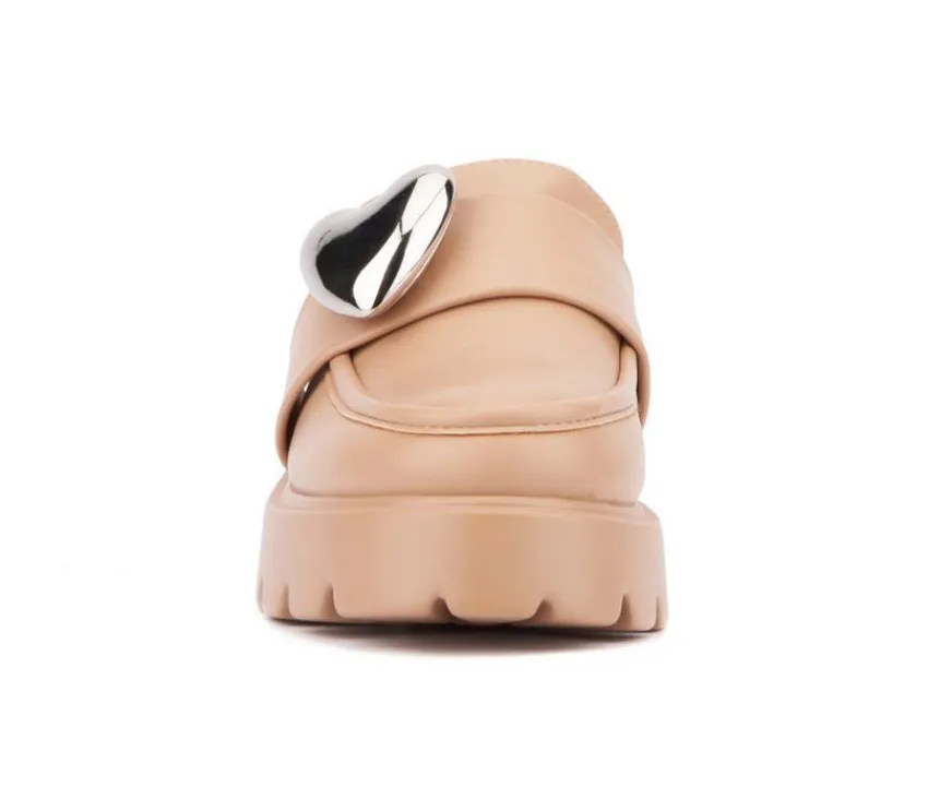Women's Heart Lugged Clogs|Olivia Miller
