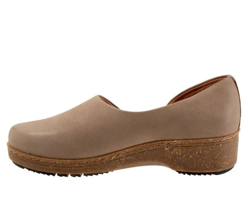 Softwalk Boat Shoes & Slip-Ons>Women's Addie Low Wedge Casual Shoes
