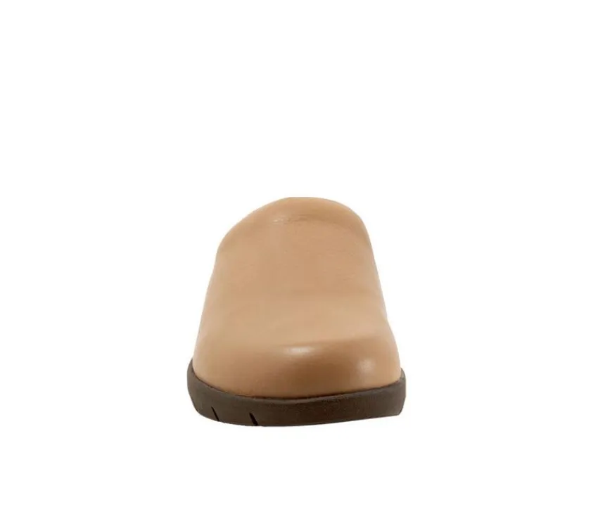 Women's Andria Clogs|Softwalk Online