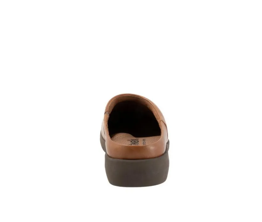 Women's Andria Clogs|Softwalk Clearance