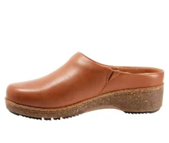Softwalk Clogs & Mules><noscript><img width=