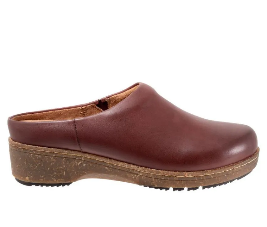 Softwalk Clogs & Mules>Women's Arvada Clogs