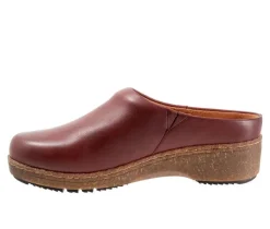Softwalk Clogs & Mules><noscript><img width=