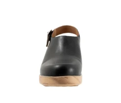 Women's Fairbanks Clogs|Softwalk Hot