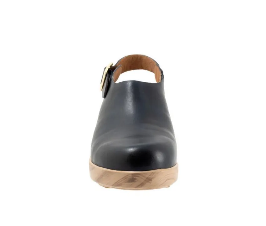 Softwalk Clogs & Mules>Women's Fairbanks Clogs