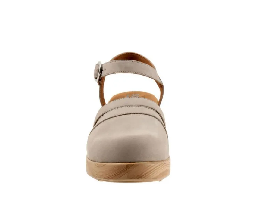 Softwalk Clogs & Mules>Women's Fillmore Clogs