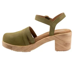 Softwalk Clogs & Mules><noscript><img width=