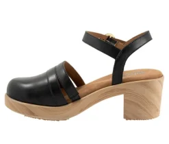 Women's Fillmore Clogs|Softwalk Online