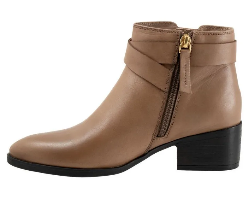 Women's Lira Booties|Softwalk Online