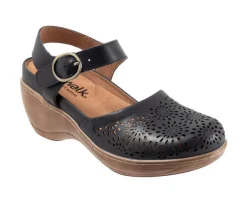 Women's Mabelle Perf Clogs|Softwalk Discount