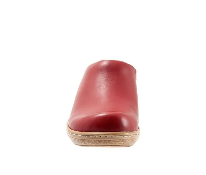 Softwalk Clogs & Mules>Women's Madison Clogs