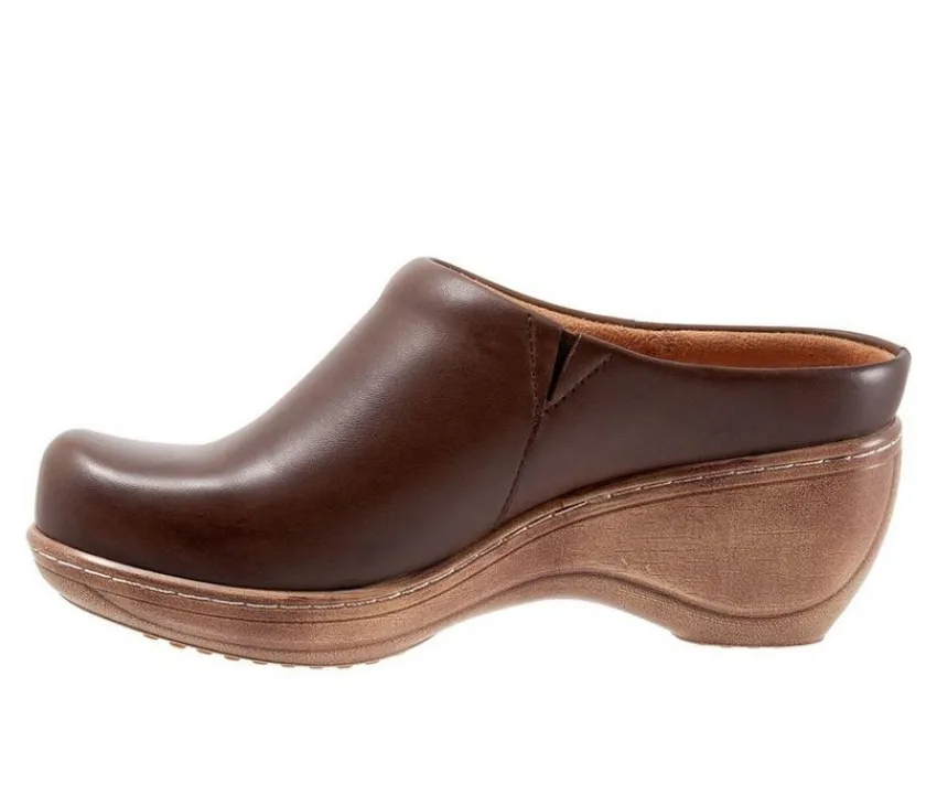 Softwalk Clogs & Mules>Women's Madison Clogs