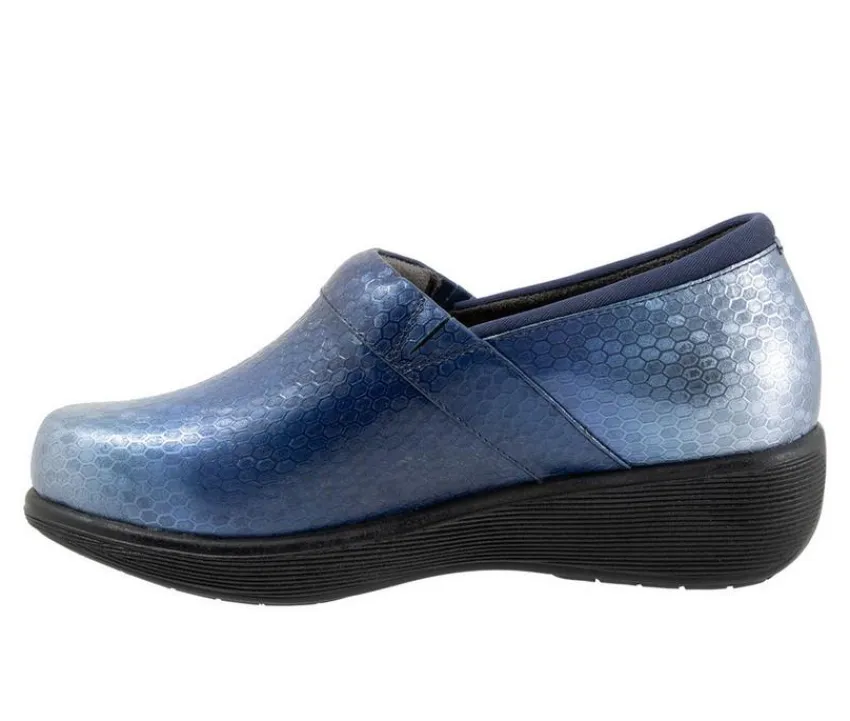 Softwalk Clogs & Mules>Women's Meredith Sport Clogs