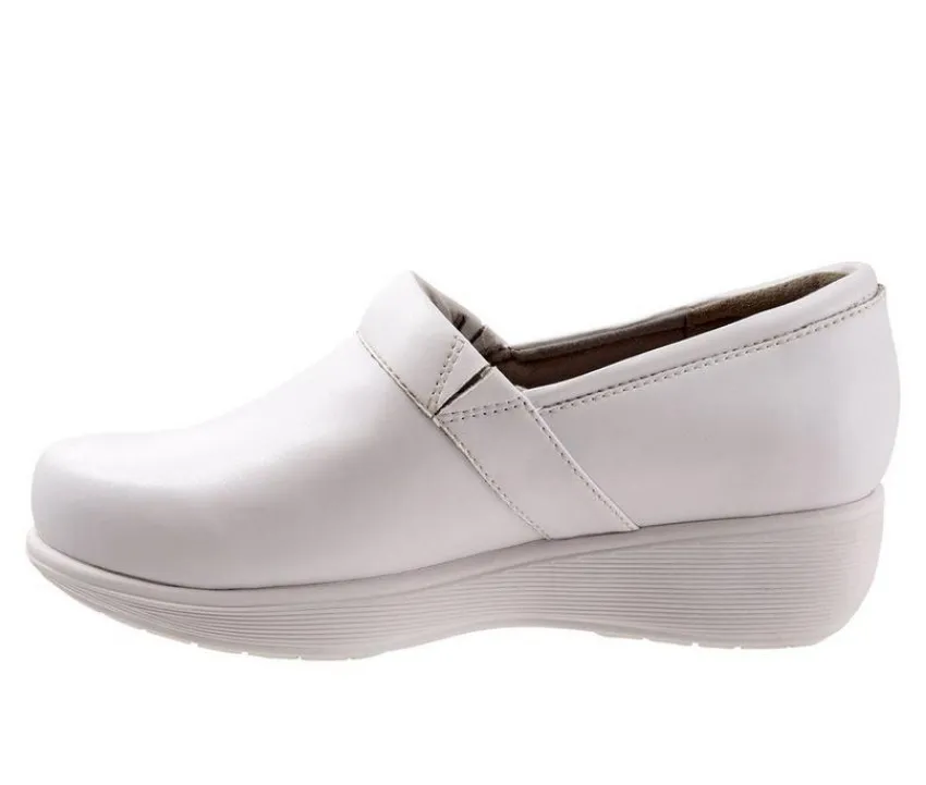 Softwalk Clogs & Mules>Women's Meredith Sport Clogs