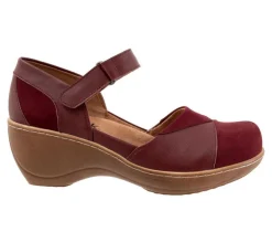 Softwalk Clogs & Mules>Women's Miri Heeled Clogs