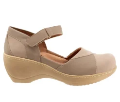 Women's Miri Heeled Clogs|Softwalk Clearance