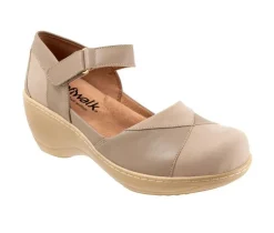 Women's Miri Heeled Clogs|Softwalk Clearance