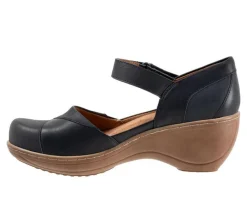 Women's Miri Heeled Clogs|Softwalk Clearance