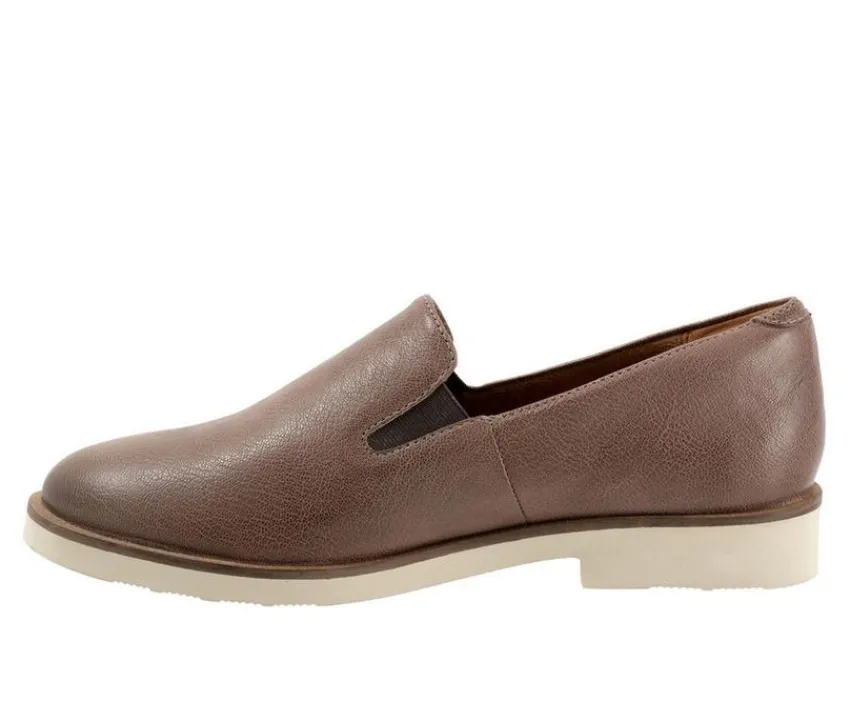 Softwalk Loafers & Oxfords>Women's Whistle II Heeled Loafers