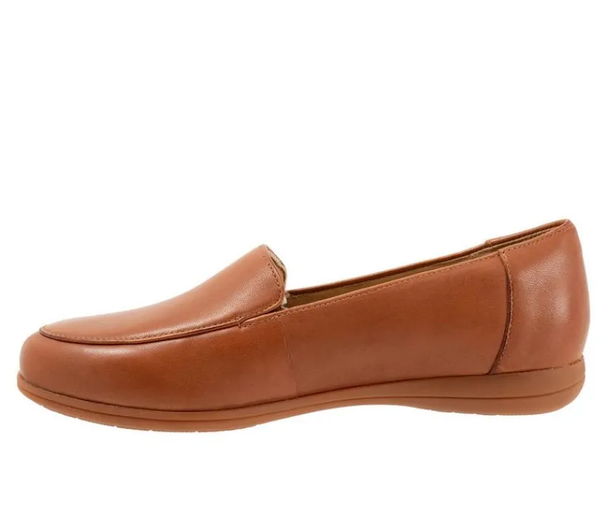 Trotters Loafers & Oxfords>Women's Deanna Loafers
