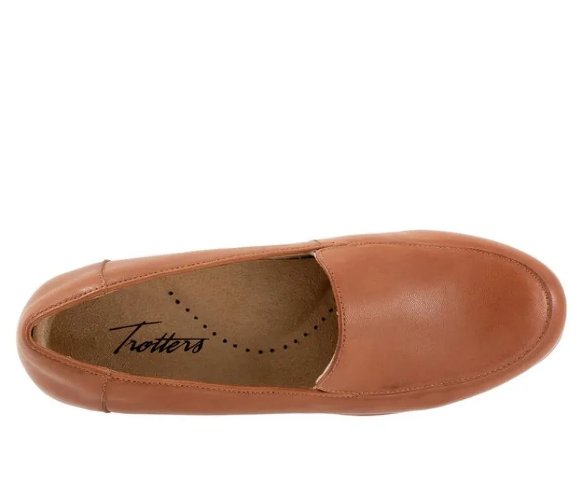 Trotters Loafers & Oxfords>Women's Deanna Loafers