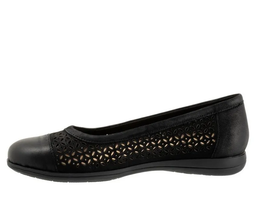 Trotters Flats>Women's Delmara Perf Flats