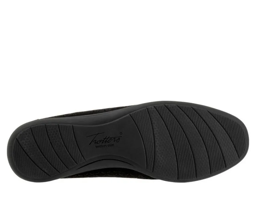 Trotters Flats>Women's Delmara Perf Flats